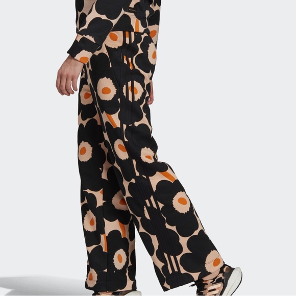 adidas Pants - Merrimekko X Adidas sweatpants